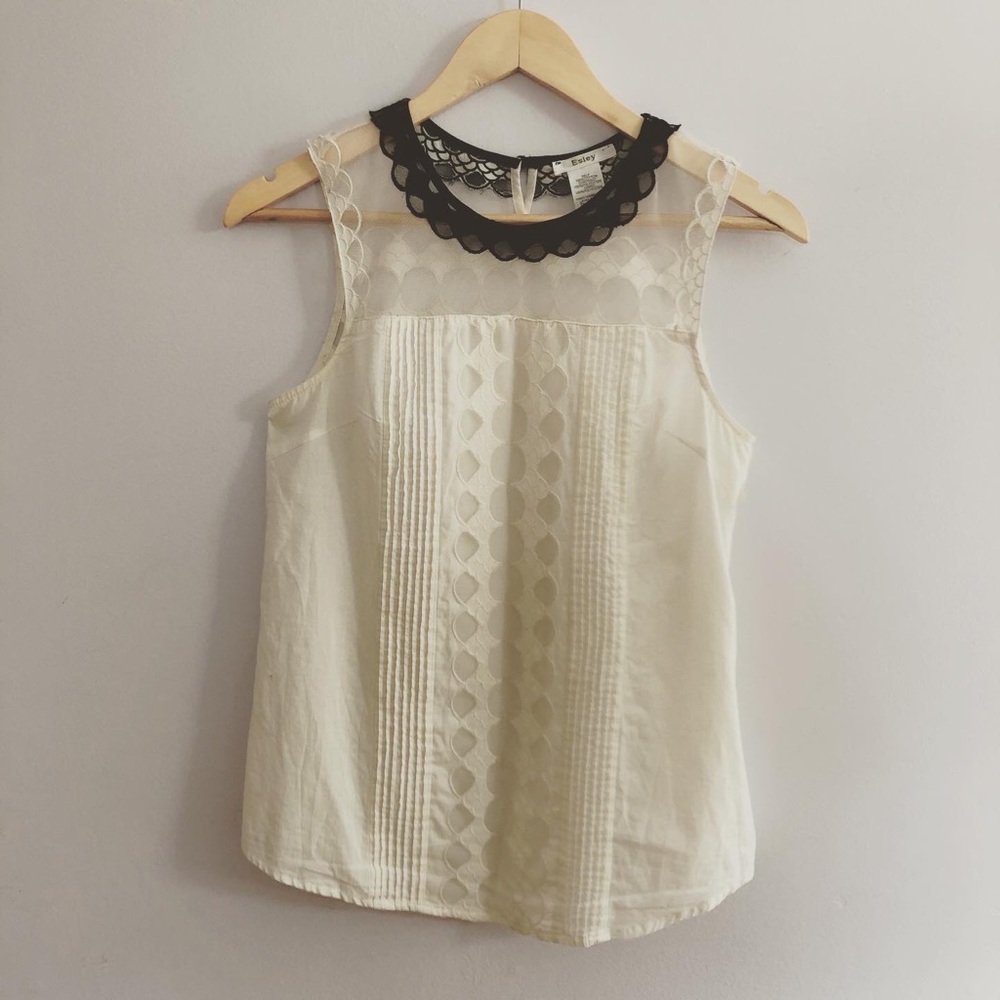 Esley Sleeveless Lace Neck Blouse Cream